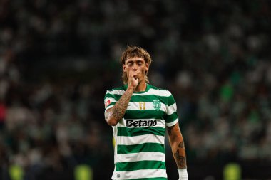 Ricardo Mangas, Liga Portekiz maçında Estadio Jose Alvalade (Maciej Rogowski) takımları arasında attığı golü kutlarken görüldü.)