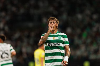 Ricardo Mangas, Liga Portekiz maçında Estadio Jose Alvalade (Maciej Rogowski) takımları arasında attığı golü kutlarken görüldü.)