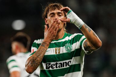 Ricardo Mangas, Liga Portekiz maçında Estadio Jose Alvalade (Maciej Rogowski) takımları arasında attığı golü kutlarken görüldü.)