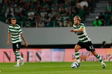Morten Hjulmand, Liga Portekiz maçı sırasında Estadio Jose Alvalade 'de (Maciej Rogowski) Sporting CP ve FC Arouca takımları arasında görüldü.)