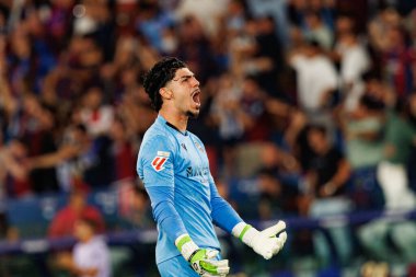 Pablo Cunat Campos, Estadio Ciudad de Valencia 'daki UD Levante ve FC Barcelona takımları arasında LaLiga EA SPORTS maçı sırasında görüldü (Maciej Rogowski)