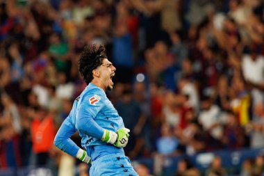 Pablo Cunat Campos, Estadio Ciudad de Valencia 'daki UD Levante ve FC Barcelona takımları arasında LaLiga EA SPORTS maçı sırasında görüldü (Maciej Rogowski)