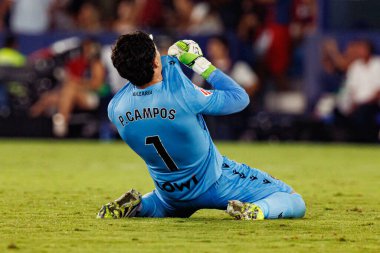 Pablo Cunat Campos, Estadio Ciudad de Valencia 'daki UD Levante ve FC Barcelona takımları arasında LaLiga EA SPORTS maçı sırasında görüldü (Maciej Rogowski)