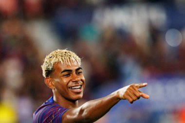 Lamine Yamal, UD Levante ve FC Barcelona takımları arasında Estadio Ciudad de Valencia 'da (Maciej Rogowski)