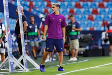 Gavi, Estadio Ciudad de Valencia 'daki UD Levante ve FC Barcelona takımları arasında oynanan LaLiga EA SPORTS maçı sırasında görüldü (Maciej Rogowski)