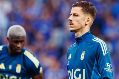 Luka Iliç, Carlos Tartiere Stadyumu 'ndaki Real Oviedo ve Real Madrid FC takımları arasında oynanan LaLiga EA SPORTS maçı sırasında görüldü (Maciej Rogowski)