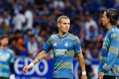 Franco Mastantuono, Carlos Tartiere Stadyumu 'ndaki Real Oviedo ve Real Madrid FC takımları arasında oynanan LaLiga EA SPORTS maçı sırasında görüldü (Maciej Rogowski)