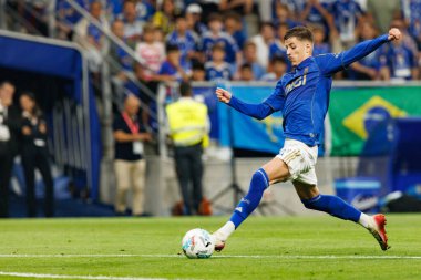 Luka Iliç, Carlos Tartiere Stadyumu 'ndaki Real Oviedo ve Real Madrid FC takımları arasında oynanan LaLiga EA SPORTS maçı sırasında görüldü (Maciej Rogowski)