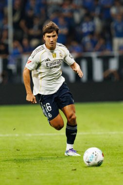 Gonzalo Garcia, Carlos Tartiere Stadyumu 'ndaki Real Oviedo ve Real Madrid FC takımları arasında oynanan LaLiga EA SPORTS maçı sırasında görüldü.)