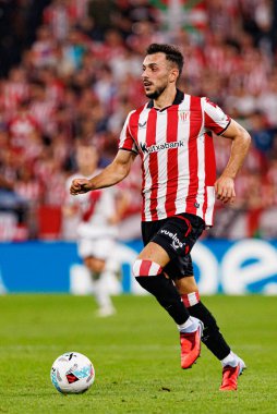 Aitor Paredes, Estadio de San Mames 'te Atletizm Kulübü ve Rayo Vallecano takımları arasında LaLiga EA SPORTS maçı sırasında görüldü (Maciej Rogowski)