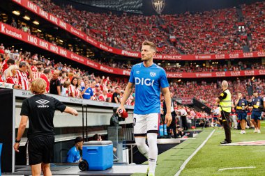 Ivan Balliu, Estadio de San Mames 'te Atletizm Kulübü ve Rayo Vallecano takımları arasında oynanan LaLiga EA SPORTS maçı sırasında görüldü (Maciej Rogowski)