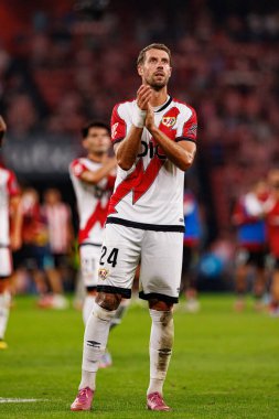 Florian Lejeune, Estadio de San Mames 'de (Maciej Rogowski) Atletizm Kulübü ve Rayo Vallecano takımları arasında oynanan LaLiga EA SPORTS maçı sırasında görüldü.)