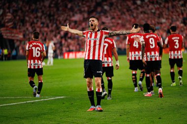 Oihan Sancet, Estadio de San Mames 'de (Maciej Rogowski) oynayan Atletizm Kulübü ve Rayo Vallecano takımları arasında oynanan LaLiga EA SPORTS maçında gol attıktan sonra kutlama yaparken görüldü.)