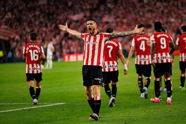 Oihan Sancet, Estadio de San Mames 'de (Maciej Rogowski) oynayan Atletizm Kulübü ve Rayo Vallecano takımları arasında oynanan LaLiga EA SPORTS maçında gol attıktan sonra kutlama yaparken görüldü.)