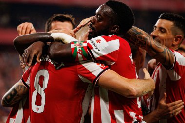 Oihan Sancet ve Inaki Williams, Estadio de San Mames 'te (Maciej Rogowski) Atletizm Kulübü ve Rayo Vallecano takımları arasında oynanan LaLiga EA SPORTS maçında gol attıktan sonra kutlama yaparken görüldü.)