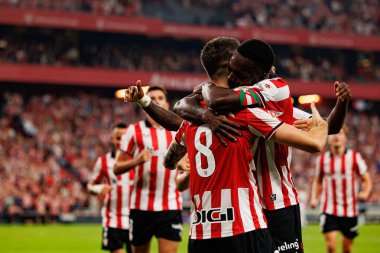 Oihan Sancet ve Inaki Williams, Estadio de San Mames 'te (Maciej Rogowski) Atletizm Kulübü ve Rayo Vallecano takımları arasında oynanan LaLiga EA SPORTS maçında gol attıktan sonra kutlama yaparken görüldü.)