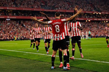 Oihan Sancet ve Inaki Williams, Estadio de San Mames 'te (Maciej Rogowski) Atletizm Kulübü ve Rayo Vallecano takımları arasında oynanan LaLiga EA SPORTS maçında gol attıktan sonra kutlama yaparken görüldü.)