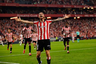 Oihan Sancet, Estadio de San Mames 'de (Maciej Rogowski) oynayan Atletizm Kulübü ve Rayo Vallecano takımları arasında oynanan LaLiga EA SPORTS maçında gol attıktan sonra kutlama yaparken görüldü.)