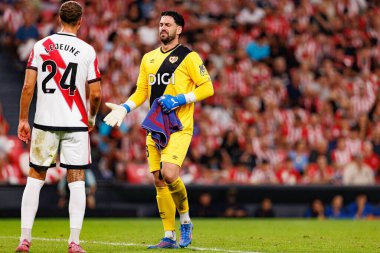 Florian Lejeune ve Augusto Batalla, Estadio de San Mames 'de (Maciej Rogowski) Atletizm Kulübü ve Rayo Vallecano takımları arasında oynanan LaLiga EA Spor Maçı sırasında görüldü.)