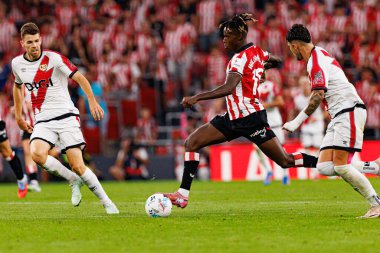 Nico Williams, Estadio de San Mames 'te Atletizm Kulübü ve Rayo Vallecano takımları arasında oynanan LaLiga EA SPORTS maçı sırasında görüldü (Maciej Rogowski)