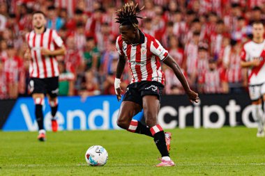 Nico Williams, Estadio de San Mames 'te Atletizm Kulübü ve Rayo Vallecano takımları arasında oynanan LaLiga EA SPORTS maçı sırasında görüldü (Maciej Rogowski)