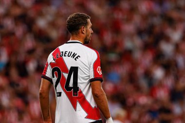 Florian Lejeune, Estadio de San Mames 'de (Maciej Rogowski) Atletizm Kulübü ve Rayo Vallecano takımları arasında oynanan LaLiga EA SPORTS maçı sırasında görüldü.)