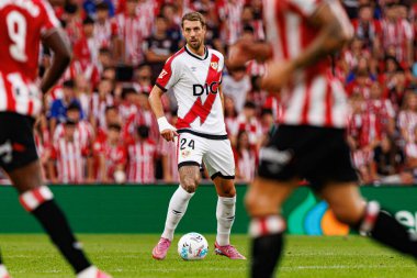 Florian Lejeune, Estadio de San Mames 'de (Maciej Rogowski) Atletizm Kulübü ve Rayo Vallecano takımları arasında oynanan LaLiga EA SPORTS maçı sırasında görüldü.)