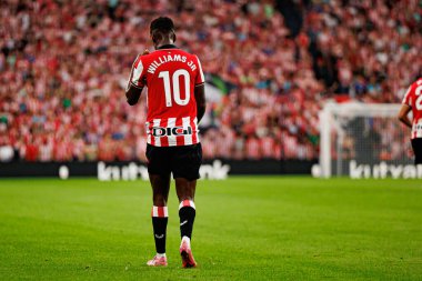 Nico Williams, Estadio de San Mames 'te Atletizm Kulübü ve Rayo Vallecano takımları arasında oynanan LaLiga EA SPORTS maçı sırasında görüldü (Maciej Rogowski)