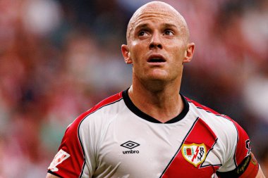 Isi Palazon, Estadio de San Mames 'de (Maciej Rogowski) Atletizm Kulübü ve Rayo Vallecano arasında oynanan LaLiga EA SPORTS maçı sırasında görüldü.)