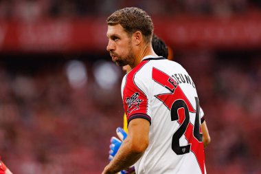 Florian Lejeune, Estadio de San Mames 'de (Maciej Rogowski) Atletizm Kulübü ve Rayo Vallecano takımları arasında oynanan LaLiga EA SPORTS maçı sırasında görüldü.)