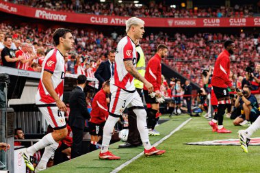Pedro Diaz ve Josep Chavarria, LaLiga EA SPORTS maçı sırasında Estadio de San Mames 'de (Maciej Rogowski)