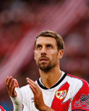 Florian Lejeune, Estadio de San Mames 'de (Maciej Rogowski) Atletizm Kulübü ve Rayo Vallecano takımları arasında oynanan LaLiga EA SPORTS maçı sırasında görüldü.)