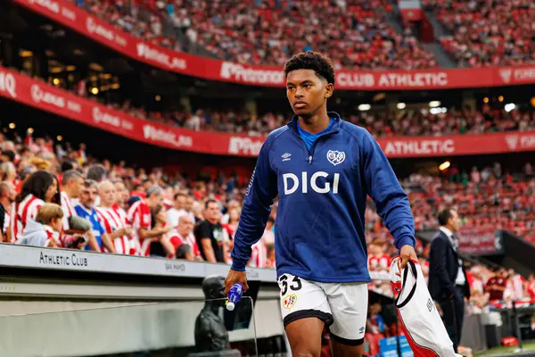 Jozhua Vertrouwd, Estadio de San Mames 'de (Maciej Rogowski) Atletizm Kulübü ve Rayo Vallecano takımları arasında oynanan LaLiga EA SPORTS maçı sırasında görüldü.)