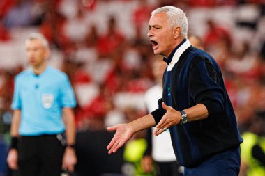 Jose Mourinho Şampiyonlar Ligi eleme maçında SL Benfica ve Fenerbahçe SK (Maciej Rogowski)