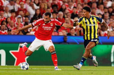 Vangelis Pavlidis ve Jayden Oosterwolde Şampiyonlar Ligi eleme maçında SL Benfica ve Fenerbahçe SK (Maciej Rogowski)