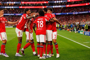 Benfica oyuncuları Şampiyonlar Ligi eleme maçında SL Benfica ve Fenerbahçe SK (Maciej Rogowski)