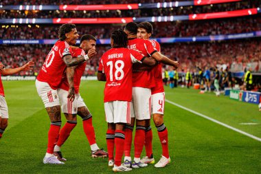 Benfica oyuncuları Şampiyonlar Ligi eleme maçında SL Benfica ve Fenerbahçe SK (Maciej Rogowski)