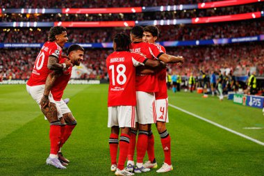 Benfica oyuncuları Şampiyonlar Ligi eleme maçında SL Benfica ve Fenerbahçe SK (Maciej Rogowski)
