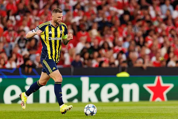 Milan Skriniar Şampiyonlar Ligi eleme maçında SL Benfica ve Fenerbahçe SK (Maciej Rogowski) arasında görüldü.)