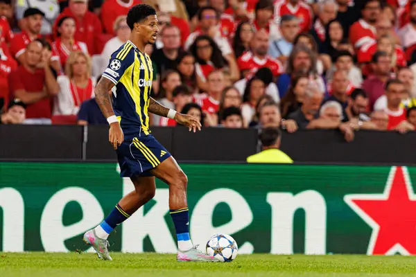 Jayden Oosterwolde, Şampiyonlar Ligi eleme maçında SL Benfica ve Fenerbahçe SK (Maciej Rogowski) arasında görüldü.)