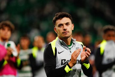 Jan Bednarek ve Luuk De Jong, Liga Portekiz maçında Sporting CP ve FC Porto takımları arasında kutlama yaparken görüldü (Maciej Rogowski / Ball Raw Images)