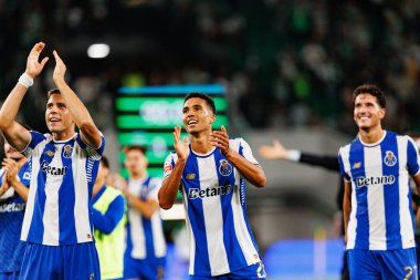 Alberto Costa, Liga Portekiz maçında Sporting CP ve FC Porto takımları arasında kutlama yaparken görüldü (Maciej Rogowski / Ball Raw Images)