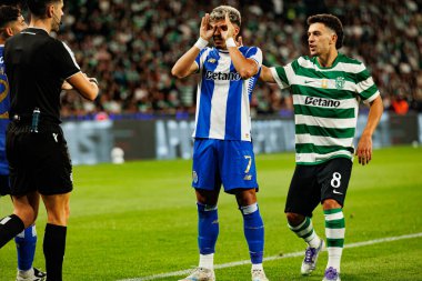 William Gomes, Liga Portekiz maçında Sporting CP ve FC Porto (Maciej Rogowski / Ball Raw Images) takımları arasında gol üstüne gol atarken görüldü)