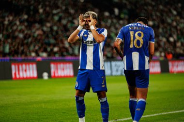 William Gomes ve Nehuen Perez, Liga Portekiz maçında Sporting CP ve FC Porto (Maciej Rogowski / Ball Raw Images) takımları arasında gol üstüne gol atarken görüldü.)