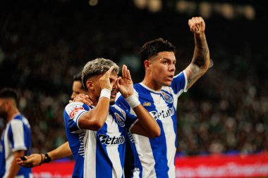 William Gomes ve Nehuen Perez, Liga Portekiz maçında Sporting CP ve FC Porto (Maciej Rogowski / Ball Raw Images) takımları arasında gol üstüne gol atarken görüldü.)