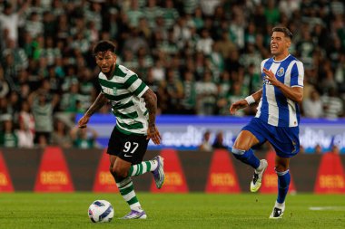 Luis Suarez, Liga Portekiz maçı sırasında Sporting CP ve FC Porto takımları arasında görüldü (Maciej Rogowski / Ball Raw Images)