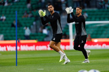 Diogo Costa ve Claudio Ramos, Liga Portekiz maçı sırasında Sporting CP ve FC Porto takımları arasında görüldü (Maciej Rogowski / Ball Raw Images)