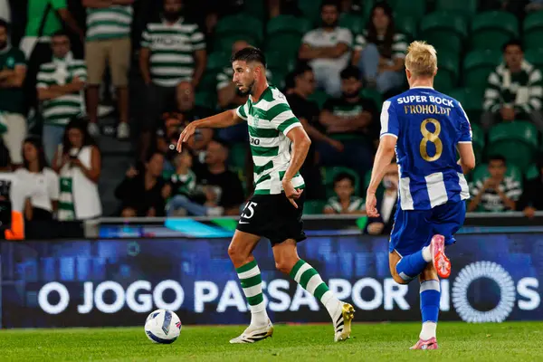 Goncalo Inacio, Liga Portekiz maçı sırasında Sporting CP ve FC Porto takımları arasında görüldü (Maciej Rogowski / Ball Raw Images)