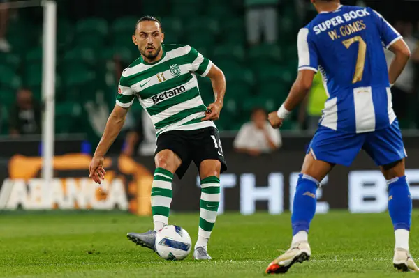 Giorgi Kochorashvili, Liga Portekiz maçı sırasında Sporting CP ve FC Porto takımları arasında görüldü (Maciej Rogowski / Ball Raw Images)