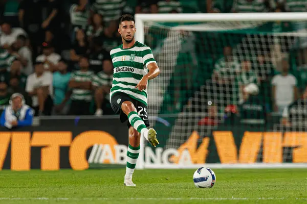 Goncalo Inacio, Liga Portekiz maçı sırasında Sporting CP ve FC Porto takımları arasında görüldü (Maciej Rogowski / Ball Raw Images)